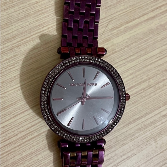 Michael Kors Woman’s ‘Darci’ Plum Watch - Picture 3 of 6